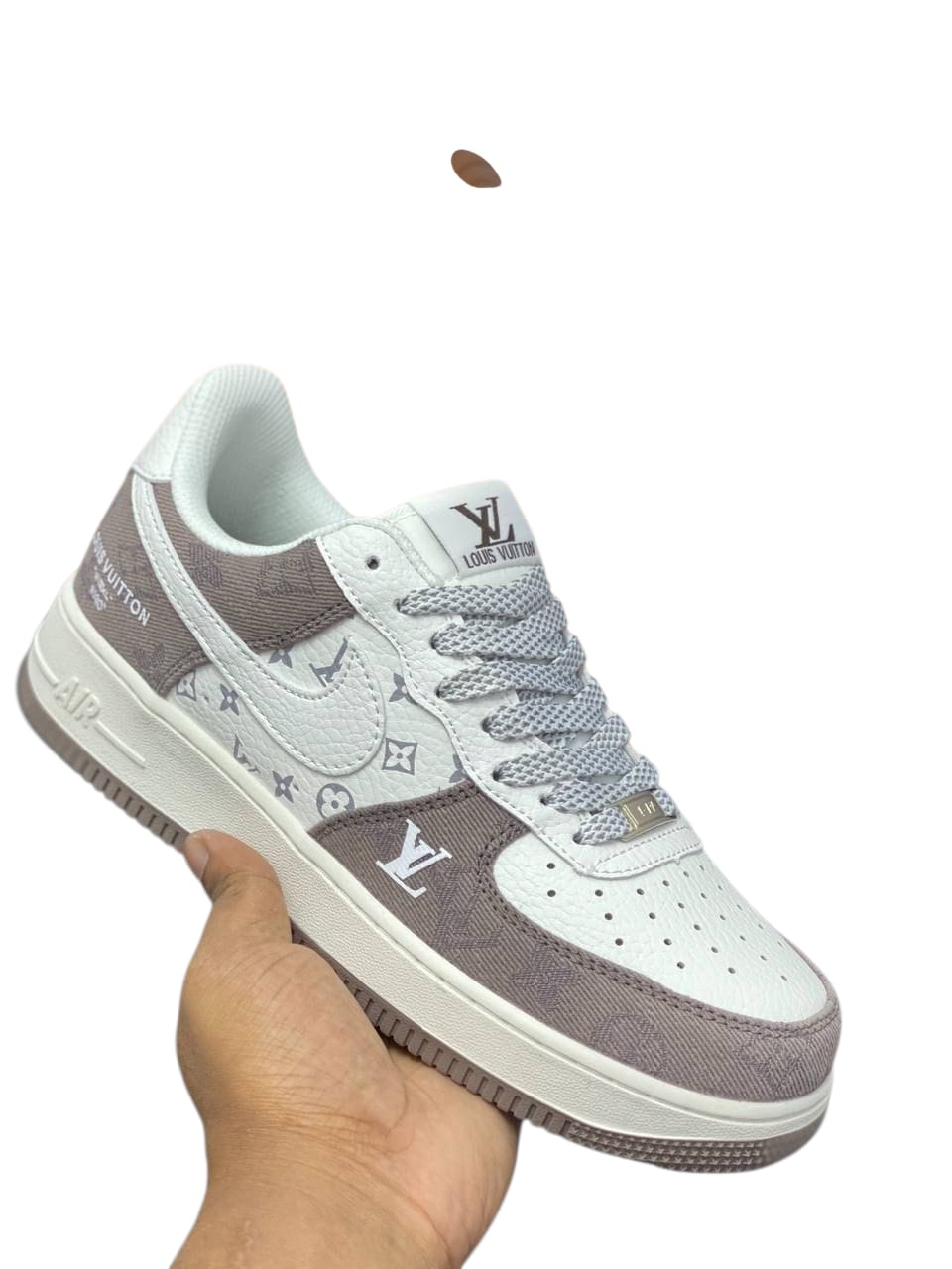 Buy Mens Sneaker Nike Online at Best Price