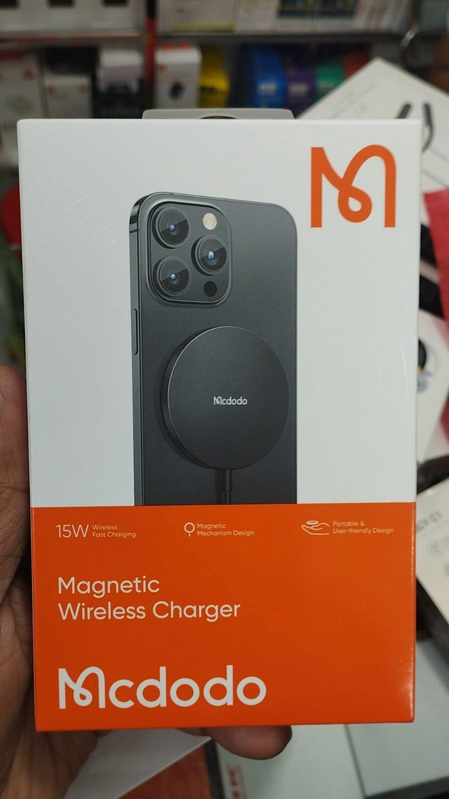 Picture of MCDODO Magsafe Wireless Magnetic Fast Charger Pad 15W Iphone