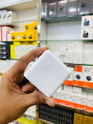 Picture of Qcy 40w Dual-port Gan power adapter-white