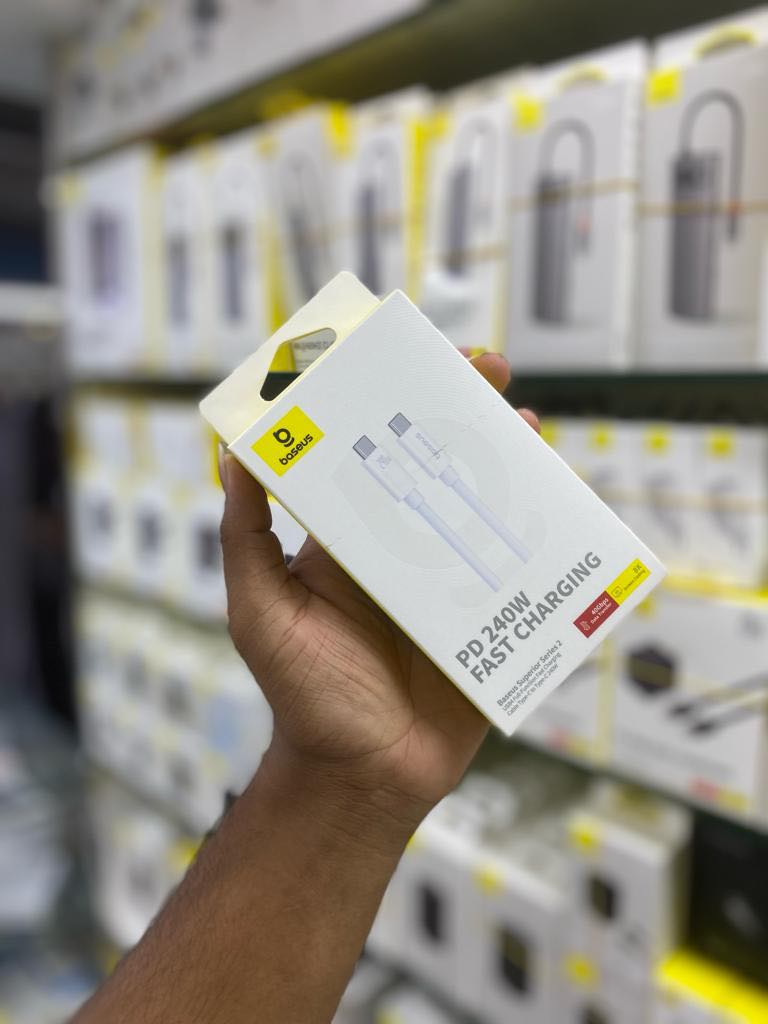 Picture of Baseus Cable Thunderbolt 4 Superior Series 2 USB4 8K 40gbps Full-Function Fast Charging Cable Type-C to Type-C 240W 1m Moon White