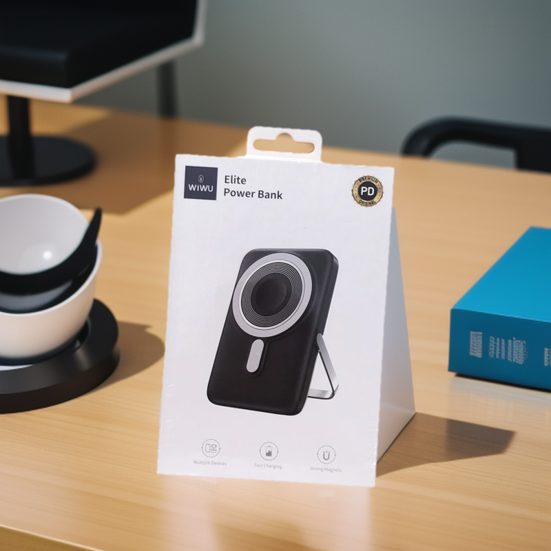 Picture of WiWU Wi-P018 Elite Power Bank 10000mAh Magnetic Wireless Charging With Stand