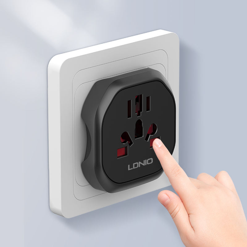 Picture of LDNIO Z7 2500W Universal Adapter Wall Power Strip Multi-Plug Universal Travel Adapter Dual Travel Adapter