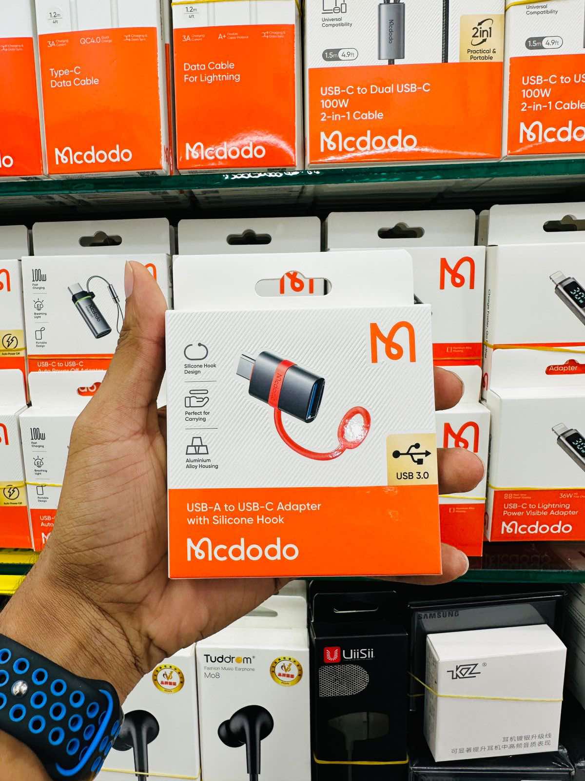 Picture of Mcdodo USB to A 3.0 to USB-C Adapter, 5Gbps High Speed Data Transfer, OTG Compatible, USB 3.0