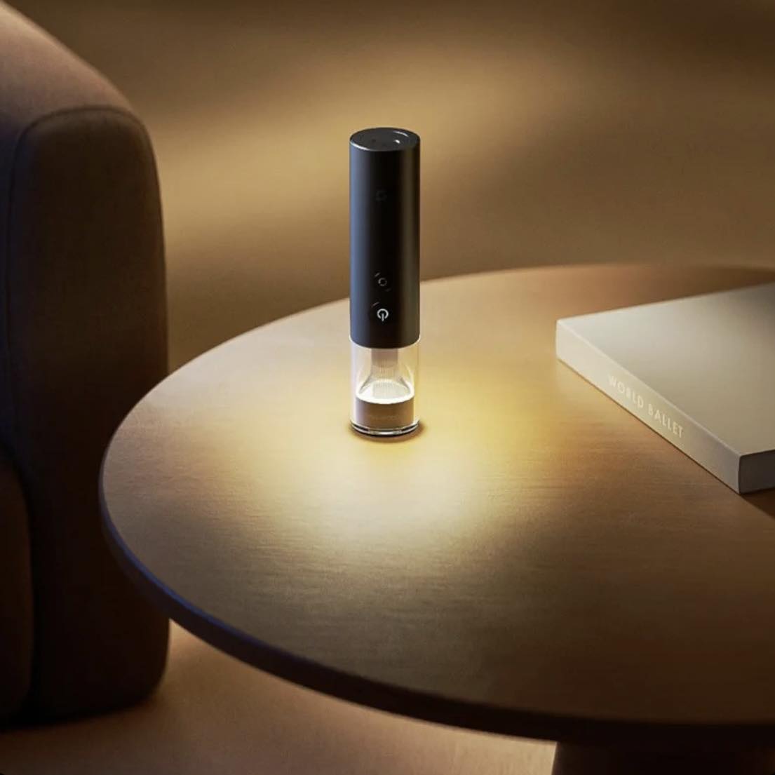 Picture of Xiaomi Mijia Multifunctional Flashlight 1000 Lumen | Battery capacity 3100mAh