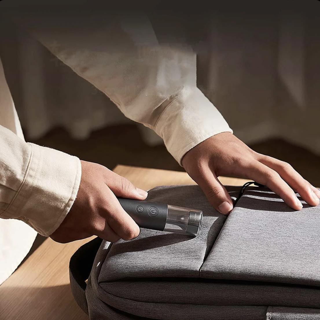 Picture of Xiaomi Mijia Multifunctional Flashlight 1000 Lumen | Battery capacity 3100mAh