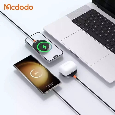 Picture of Mcdodo CH-286 MagQ Qi2 Magnetic 15W Wireless Charger Aluminum Alloy Ultra Thin Fast Charging