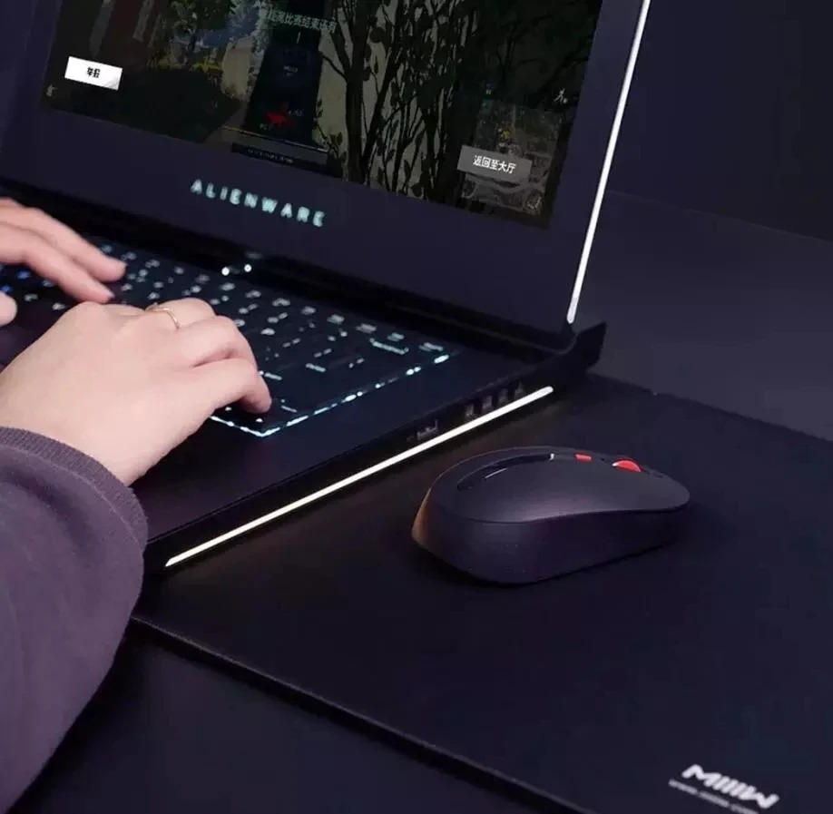 Picture of Xiaomi Youpin Miiiw Wireless Mute Mouse 800/1200/1600DPI Multi-speed DPI Mute Button 2.4GHz Wireless Receiver Silent Mouse