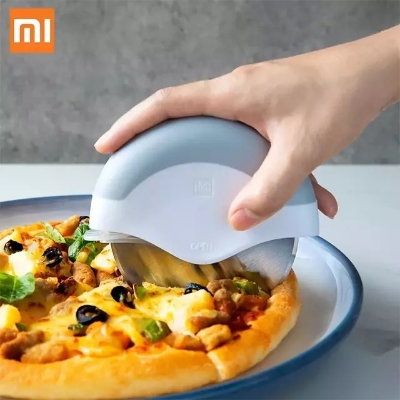 Picture of Xiaomi Youpin Huohou Portable Pizza Cutter Wheel Knife