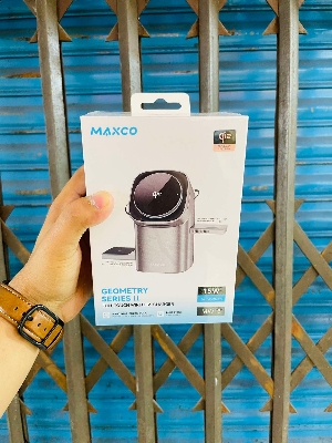 Picture of Maxco MW15 Geometry II Qi2 15W 3-in-1 Magsafe Wireless Charger