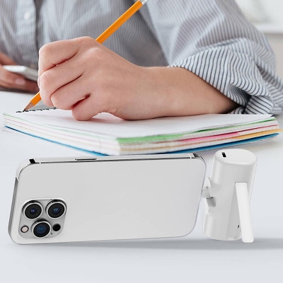 Picture of WiWU Wi-P017 Capsule Series 5000mAh 2-in-1 Lightning Power Bank