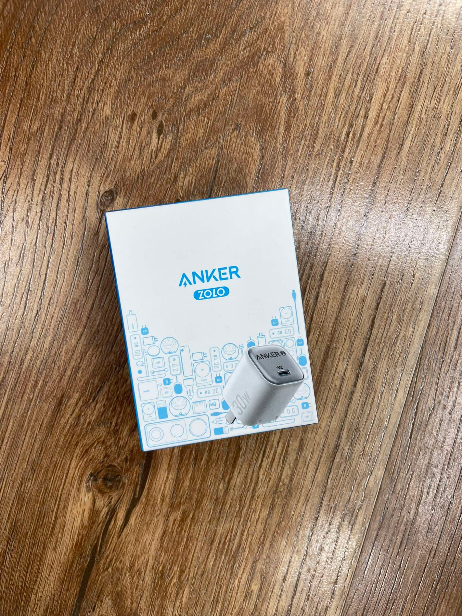 Picture of Anker Zolo 30W PD+IQ Charger