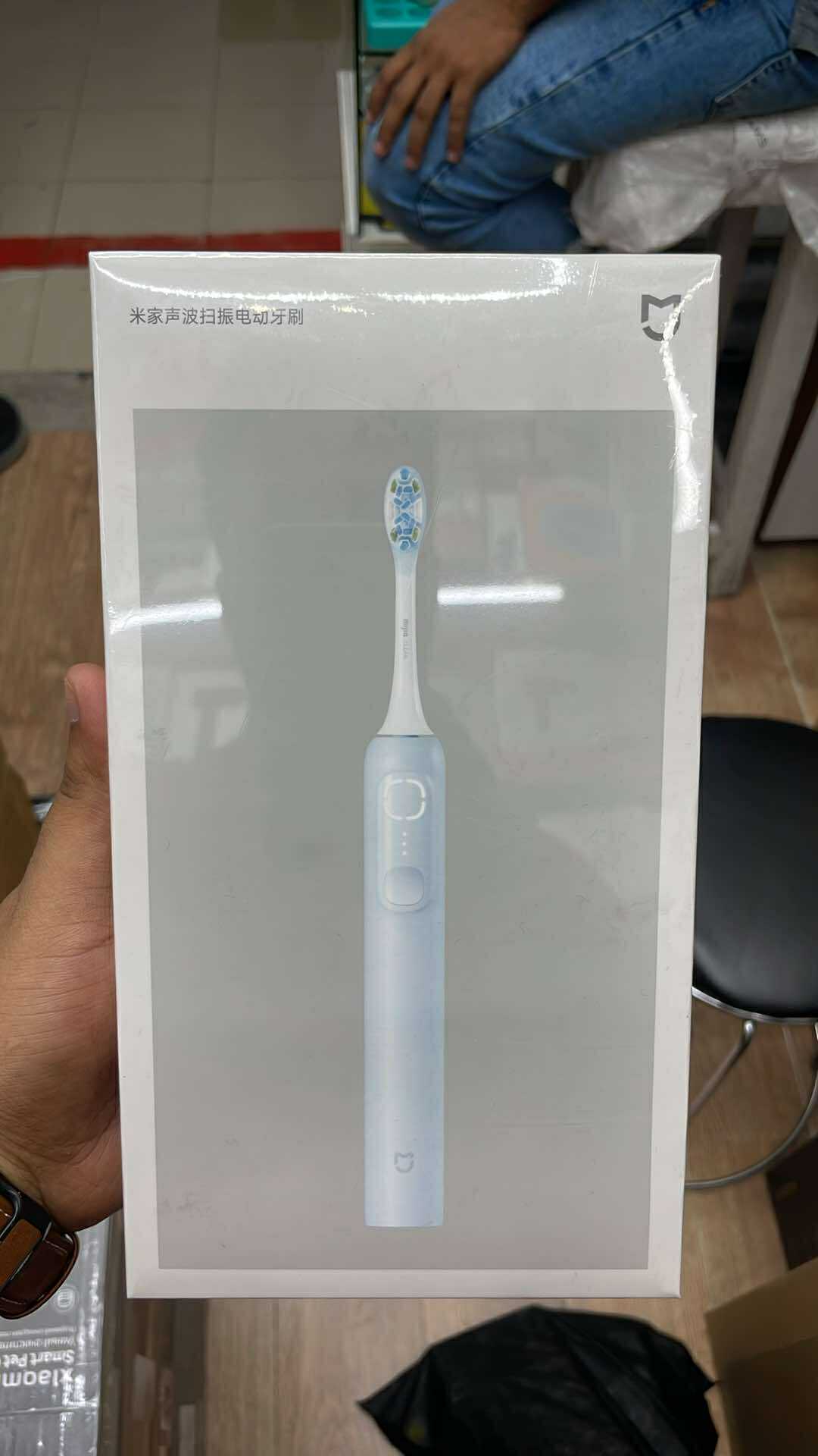Picture of Xiaomi Oscillation Electric Toothbrush, 3 Modes Cleaning, Rechargeable, IPX8 Waterproof, Smart Reminder Oral Care for Adults-blue
