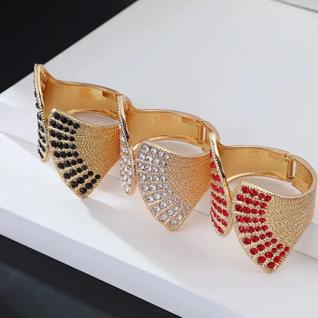 Picture of Luxury Gold-Tone Fan-Shaped Cuff Bracelet with Sparkling Rhinestones