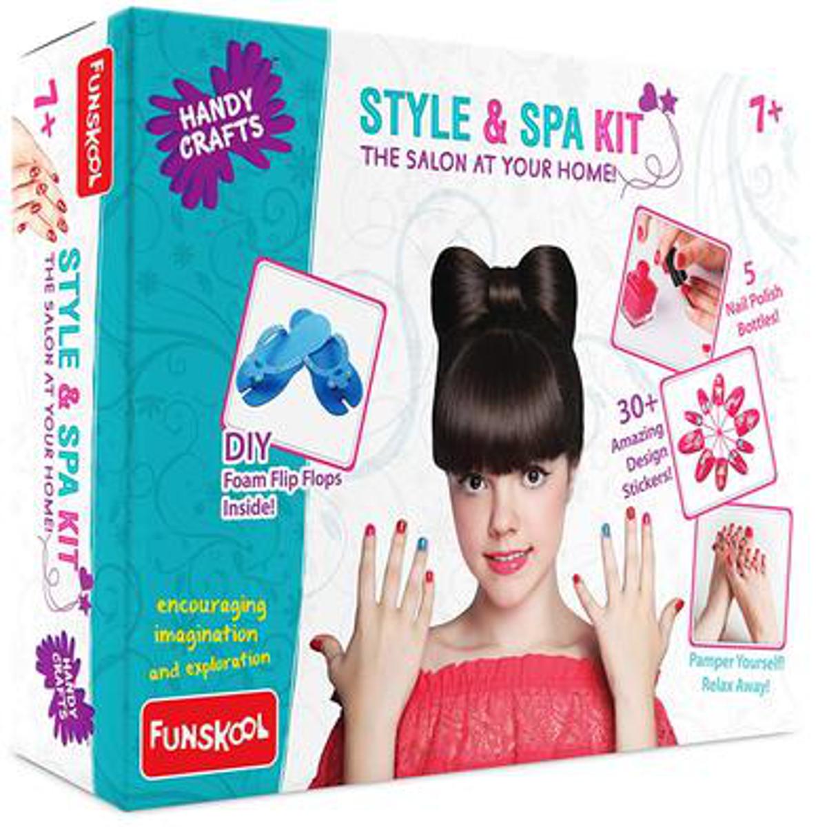 Picture of FUNSKOOL Style N Spa Handycrafts Style Kit  Pamper Your Nails  7 Years + Art Kit