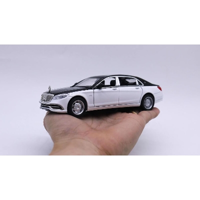 Picture of Exceotional Quality - Mercedes bens650 black white 1:24 jiaaye model car di 7950 - Vintage Choice - Exclusive Experience