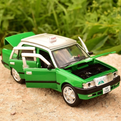 Picture of 1:32 Toyota Crown Hong Kong 1995 Diecasts Car Toy Vehicles Metal Car 6 Doors Open Model Car Sound Light Fast & Furious Car Toys For Children Gift