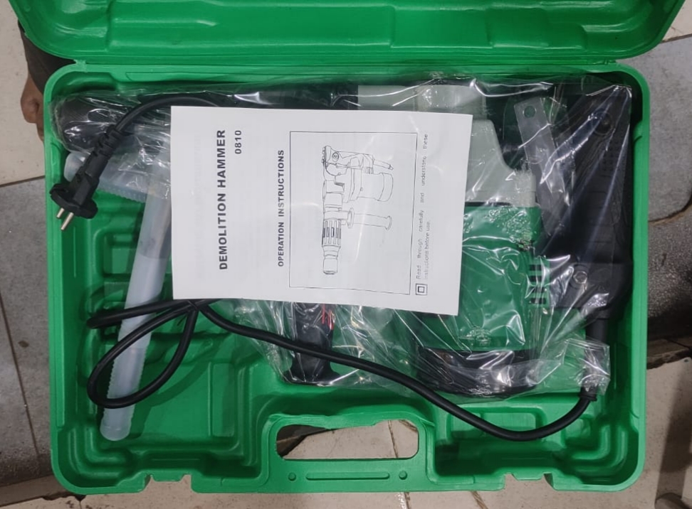 Picture of HETACHI 1520W DEMOLITION HAMMER / BREAKER MACHINE