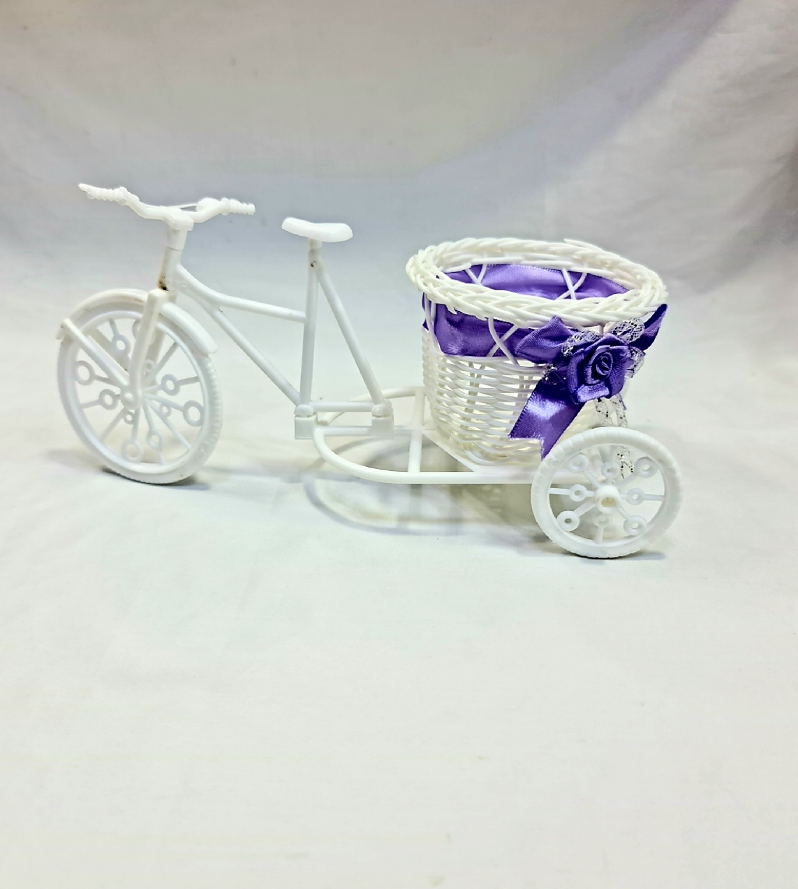Picture of Miniature Rickshaw Showpiece for room decorations