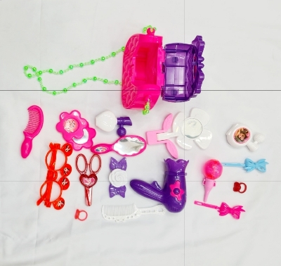 Picture of Baby Makeup Set For kids Plastic Product Ladies Makeup Pretend Role Play Beaut Set Toy For3Year+ Kids