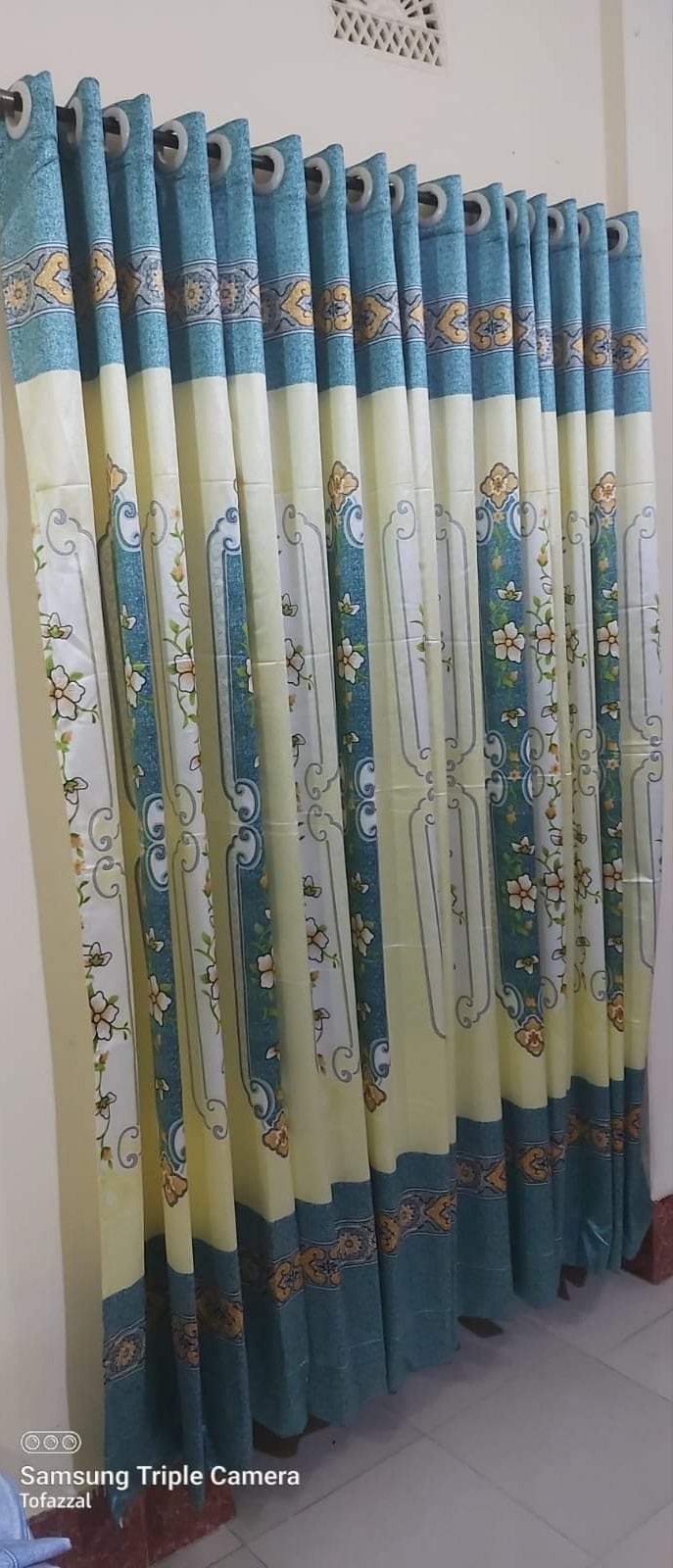Picture of Exclusive design curtain for home decoration door and window (4kuci 80/42 inchi)
