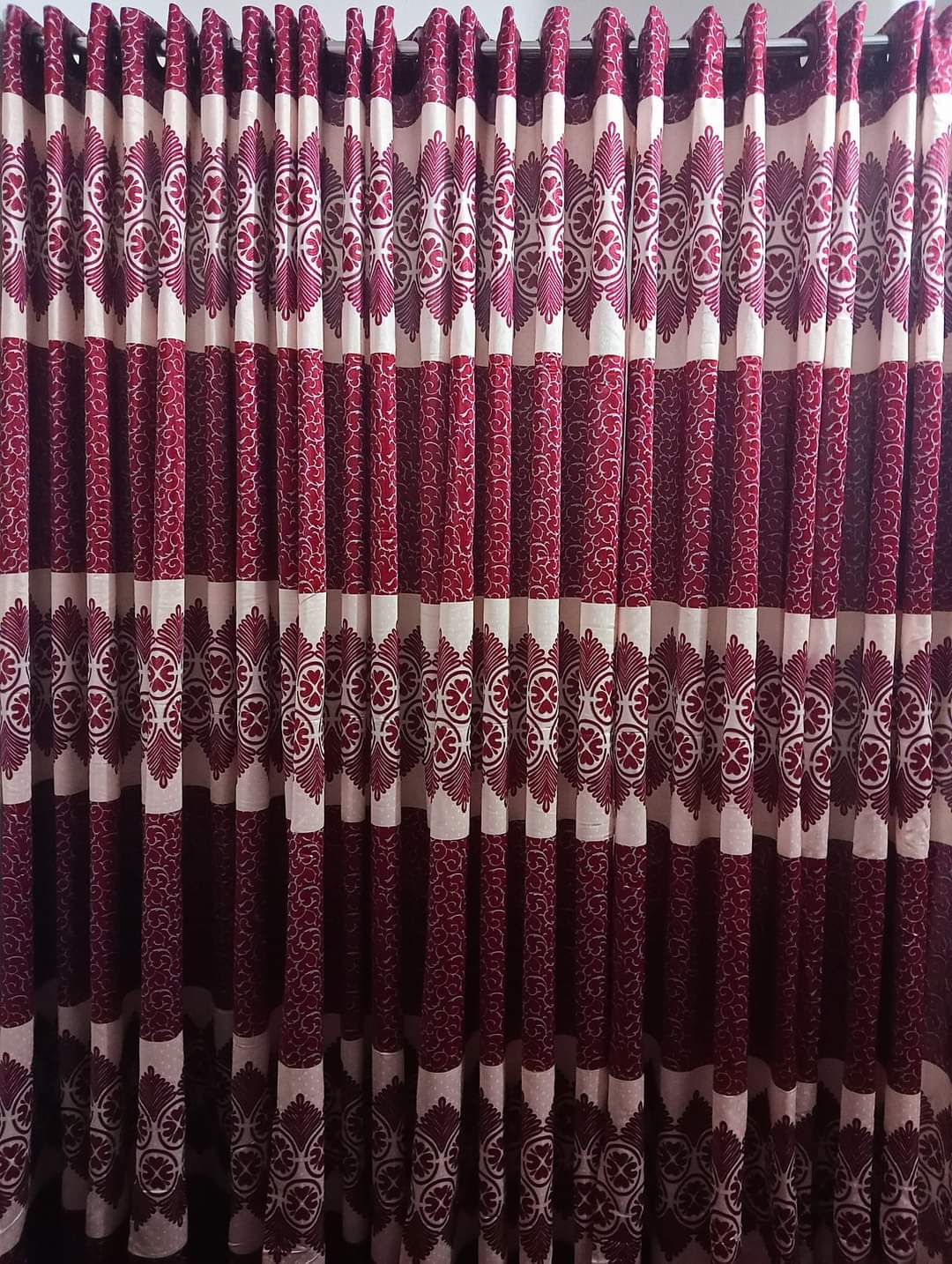 Picture of exclusive design curtain (4kuci 82/42 inchi)