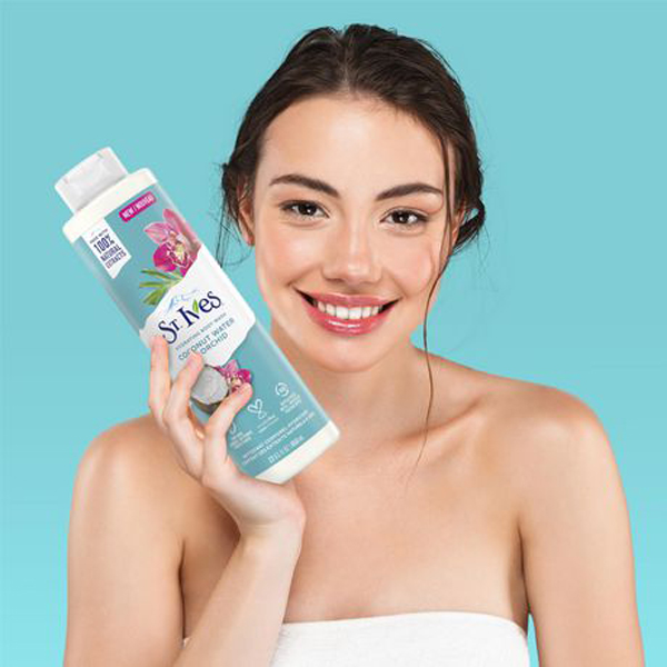 Picture of St. Ives Coconut Water & Orchid Hydrating Body Wash-650ml