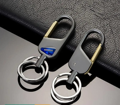 Picture of Omuda luxury brand key chain with holder chinese metalalloy keyring A8014