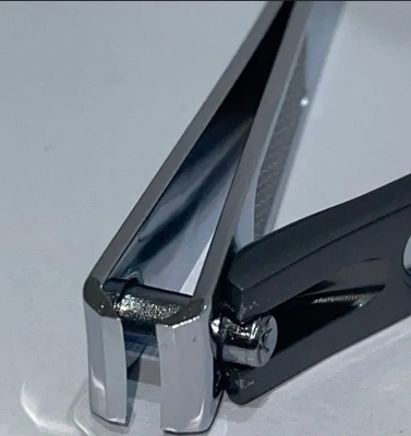 Picture of With nail file: Stainless steel nail clippers, nail clippers, nail clippers Mr. Green nail clippers are simple and stylish.