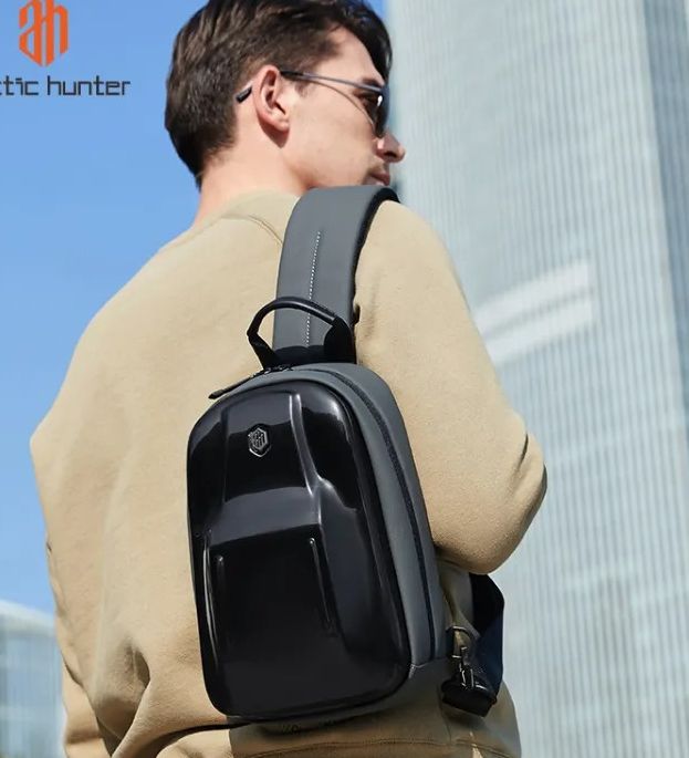 Picture of Arctic Hunter Xb00551 Hard Shell Sling Bag