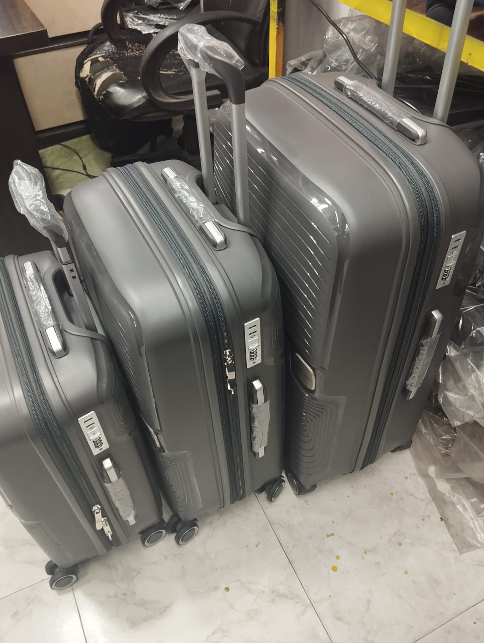 Picture of Suitcase Universal Wheel Small Rolling Luggage 20 ‘’ Inch