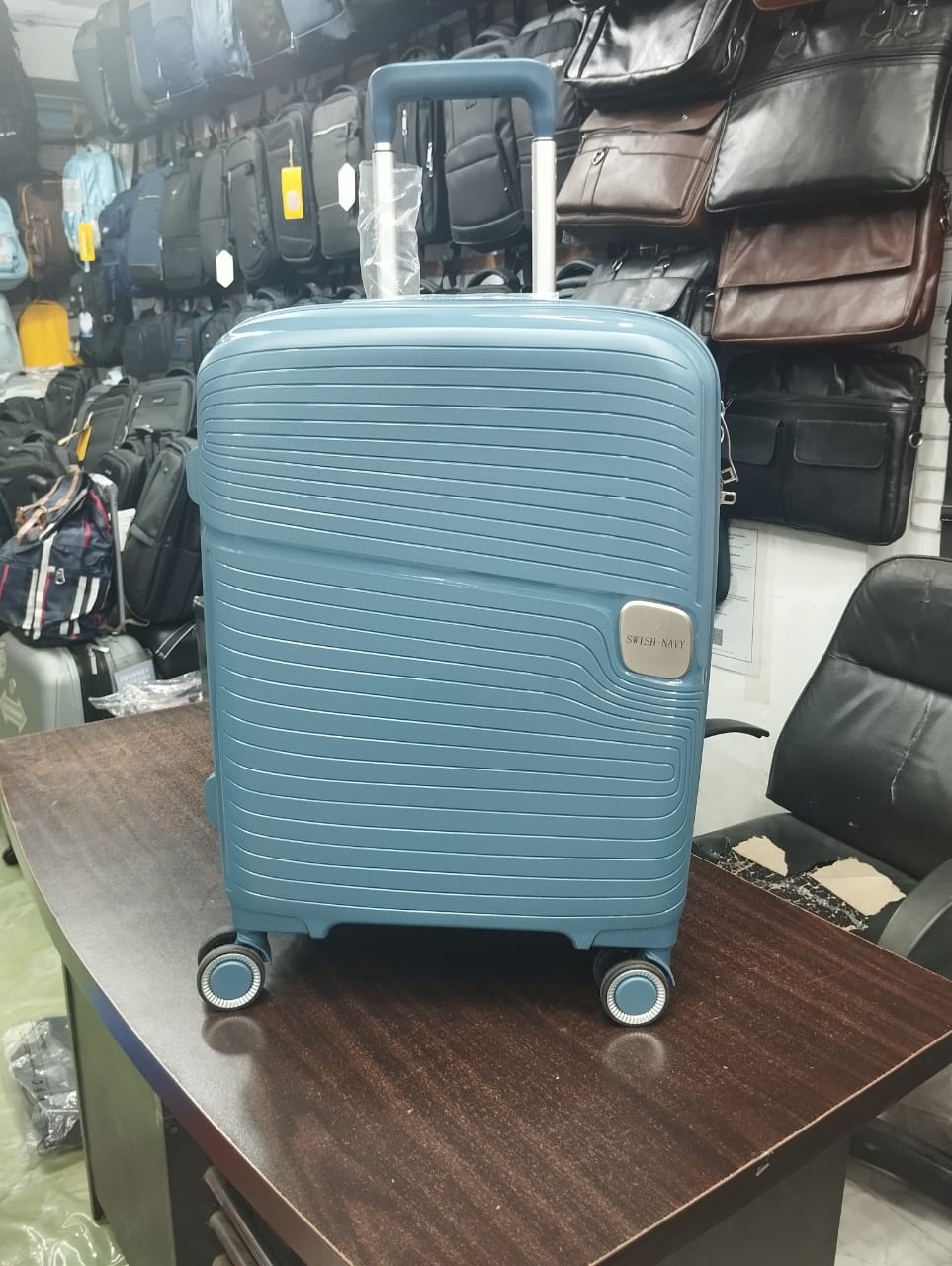 Picture of Suitcase Universal Wheel Small Rolling Luggage 20 ‘’ Inch