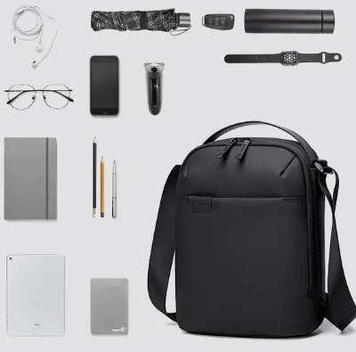 Picture of Arctic Hunter K00579 cross body sling bag