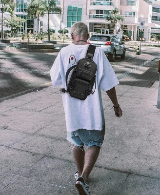 Picture of Ozuko 9585 Crossbody Bag With Camera Tripod Storage