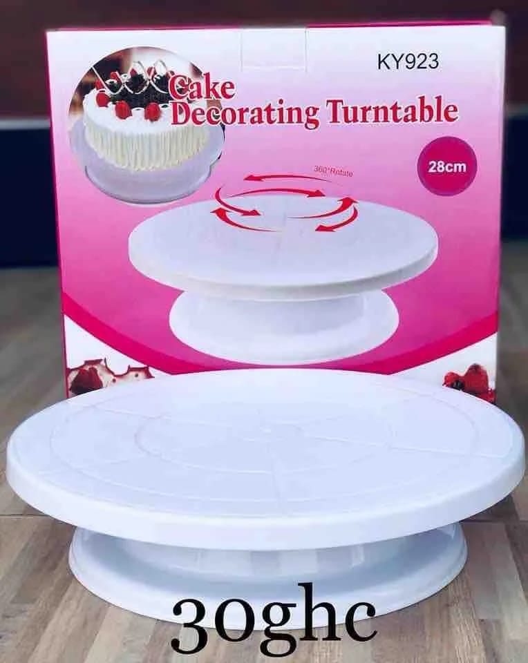 Picture of Cake Decorating Turn Table - Cake Decoration Tools