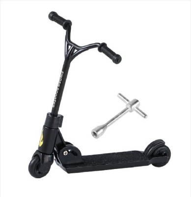 Picture of pet bird scouter toy easy to playing pet bird accessories pet bird toy