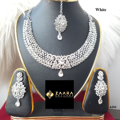 Picture of Imported Fashionable Wedding / Party / Bridal Necklace & Earrings Set for Women M-MVC7770 - Necklace Set for Women - Necklace Tikli Earrings Set