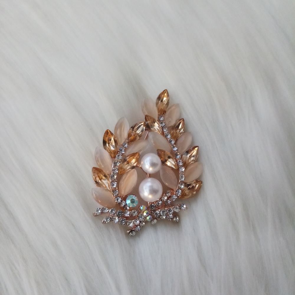 Picture of Stone & Metal Brooch /Hijab Pin/ Saree Pin for Women (Golden) (Imported) M-BRC1153 - 1 Piece - Brooch - Brooch for Women