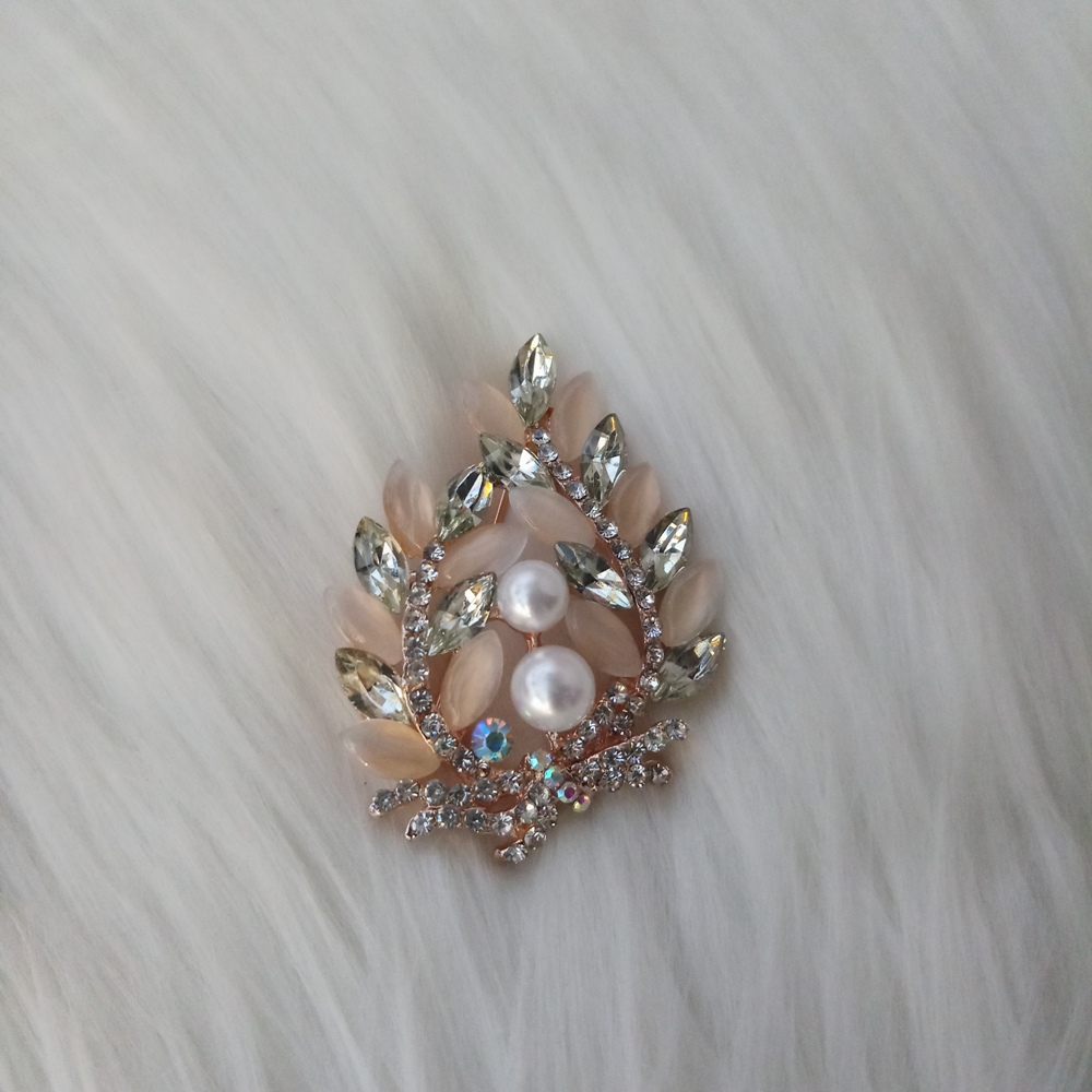 Picture of Stone & Metal Brooch /Hijab Pin/ Saree Pin for Women (Golden) (Imported) M-BRC1153 - 1 Piece - Brooch - Brooch for Women