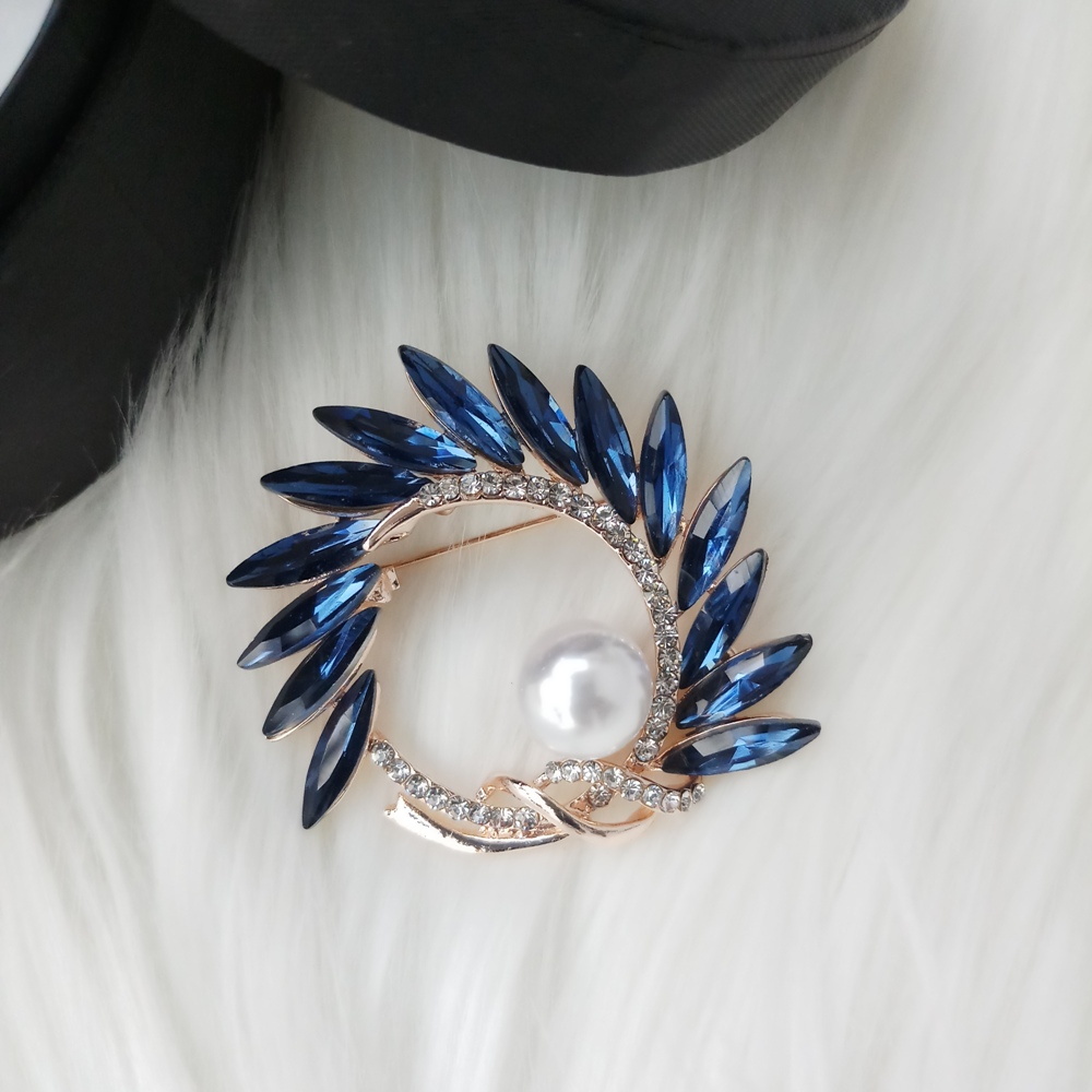 Picture of Stone & Metal Brooch /Hijab Pin/ Saree Pin for Women (Golden) (Imported) M-BRC-1106 - 1 Piece - Brooch - Brooch for Women - হিজাব পিন