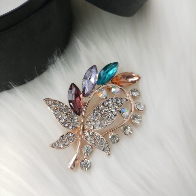 Picture of Stone & Metal Brooch /Hijab Pin/ Saree Pin for Women (Golden) (Imported) BRC-1108 - 1 Piece - Brooch - Brooch for Women - হিজাব পিন