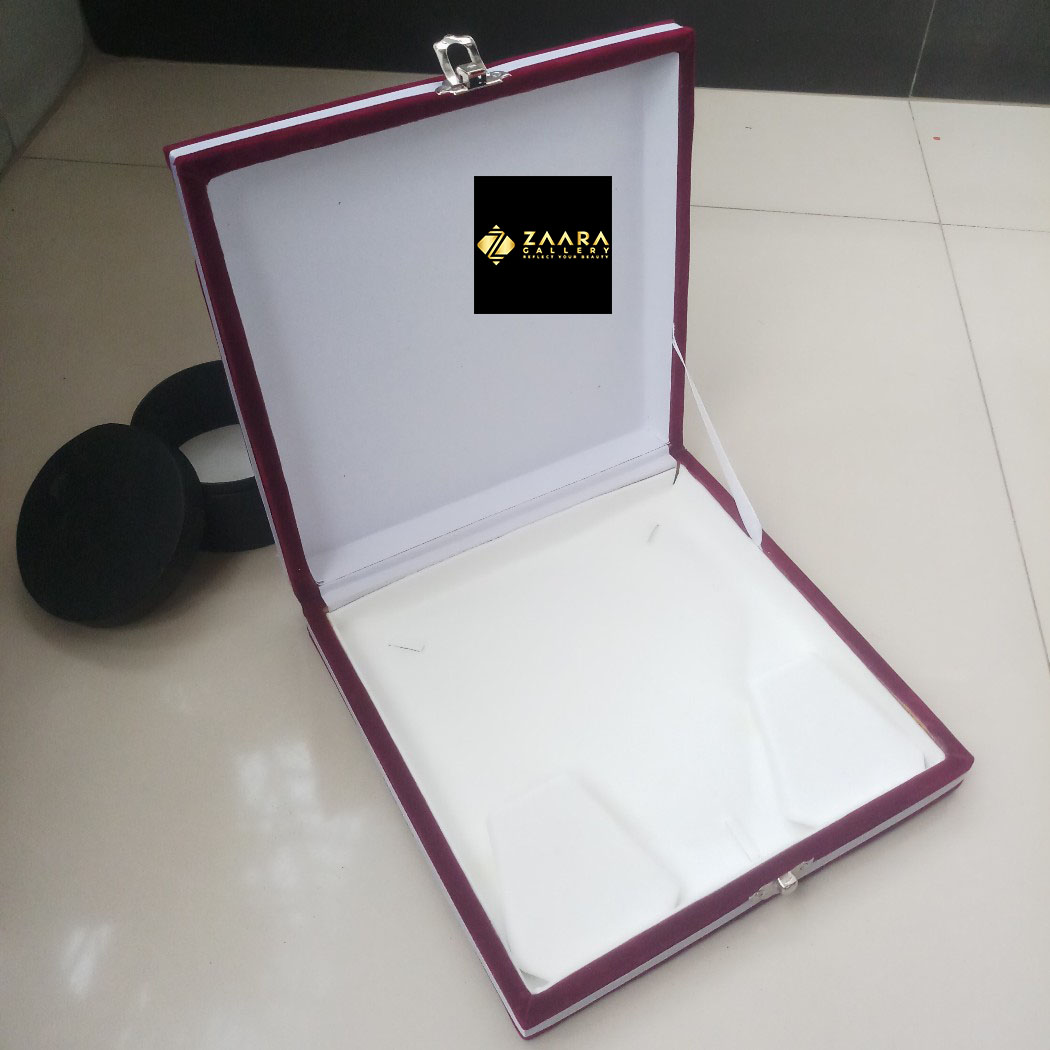 Picture of Necklace Box - Standard Size And Large Size - 1 Piece