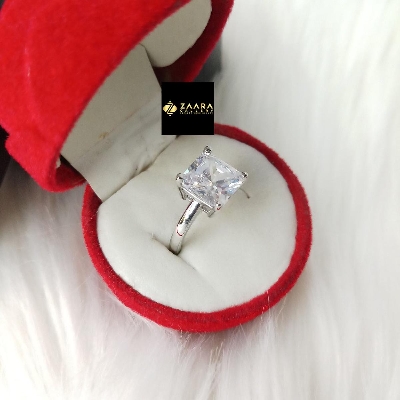 Picture of Diamond Cut Ad Stone Golden Color Finger Ring (Imported) For Women & Girls With Free Box - 1 Piece (M-Dcfr22030S) - Rings