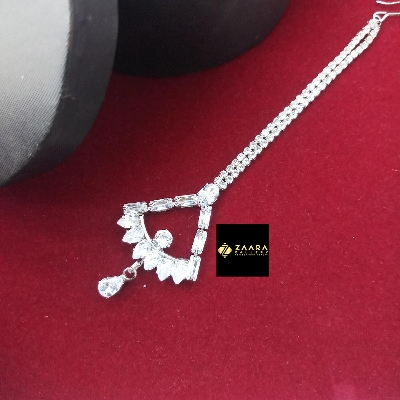 Picture of Diamond Cut AD Stone Stylish & Fashionable Tikli (Tiklee) For Girls & Women (Imported) - 1 Piece M-ST2408 - Tikli - Tiklee - Tikli for Women - Tikli for Girls