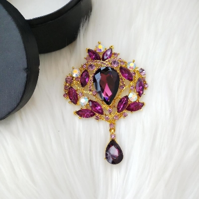 Picture of Brooch /Hijab Pin/ Saree Pin for Women (Large) With Stone (Antique Golden & Silver) (Imported) M-BRC-A901 1 Piece - Brooch