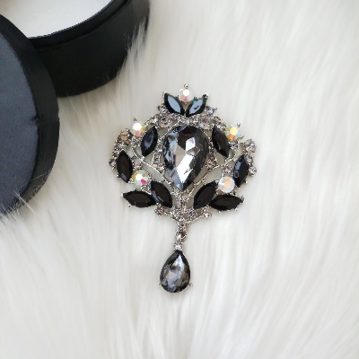 Picture of Brooch /Hijab Pin/ Saree Pin for Women (Large) With Stone (Antique Golden & Silver) (Imported) M-BRCA906 1 Piece - Brooch