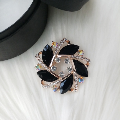 Picture of Stone & Metal Brooch /Hijab Pin/ Saree Pin for Women (Golden) (Imported) M-BRC-1101A - 1 Piece - Brooch - Brooch for Women - হিজাব পিন