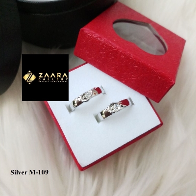Picture of Valentine Couple Rings for Women and Men with Box Silver M-109 - 2 Pieces (Grade-1 Quality) (Imported) - Rings - Ring - Ring for Women and Men