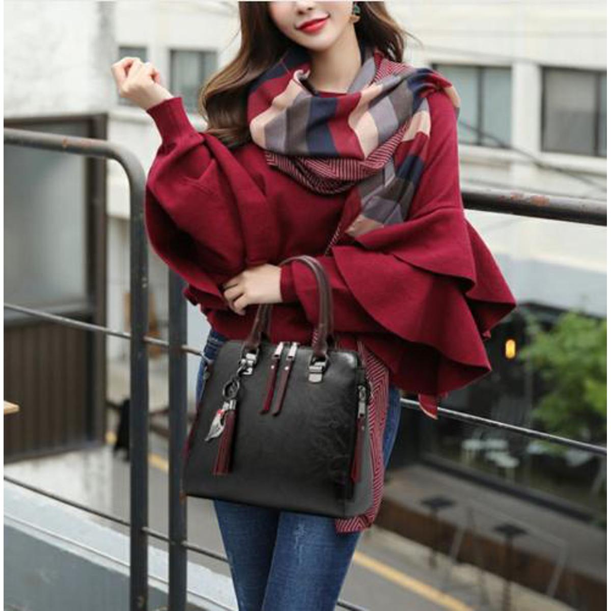 Picture of Fashion Leather Luxury Design Shoulder Bag