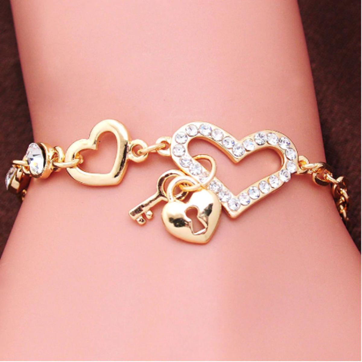 Picture of Women Love Heart Link Crystal Valentine's Gift Bracelet
