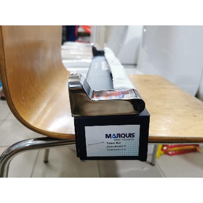 Picture of Marquis 24inch Brass Single Towel Bar BA50017